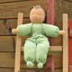 Grand doudou vert, il mesure 35 cm